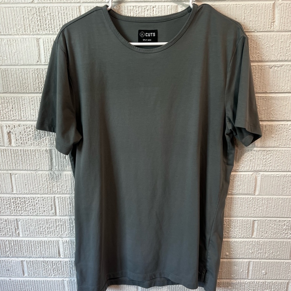 Cuts Clothing Crew Split-Hem | Sage